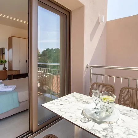 Vela Bianca 리메나리아